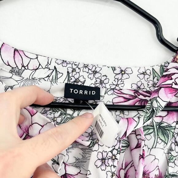 Torrid Pink White Floral Halter Neck Tied Long Sleeve Blouse Size 2/XXL - Picture 2 of 5